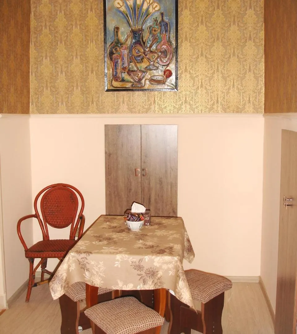 Apartment In Old City Baky 0*,